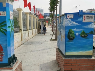 Hàng trăm tủ điện ở Hạ Long thành… tranh nghệ thuật