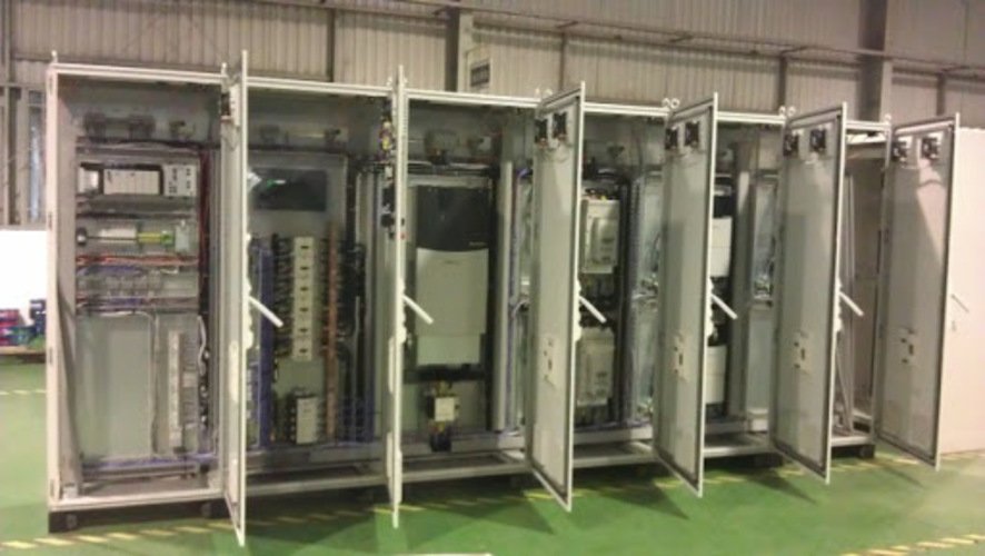 Tủ điện điều khiển